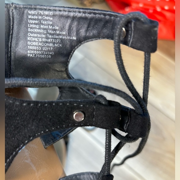 Women’s SO black sandles gladiator 7.5 - Picture 2 of 3